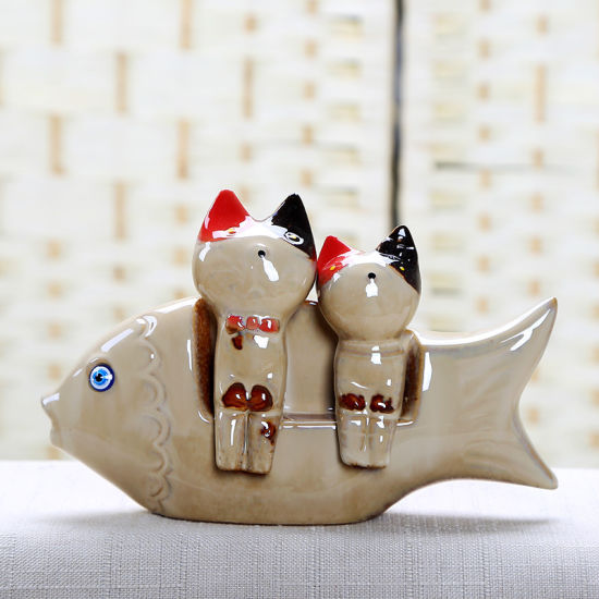 Sit on a Wooden Fish Home Decoration Furnishing Animal Ornament