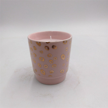for love Light a romantic fire Gold plated cover Printed Noble and elegant pattern Noble and elegant Ceramic candle jar