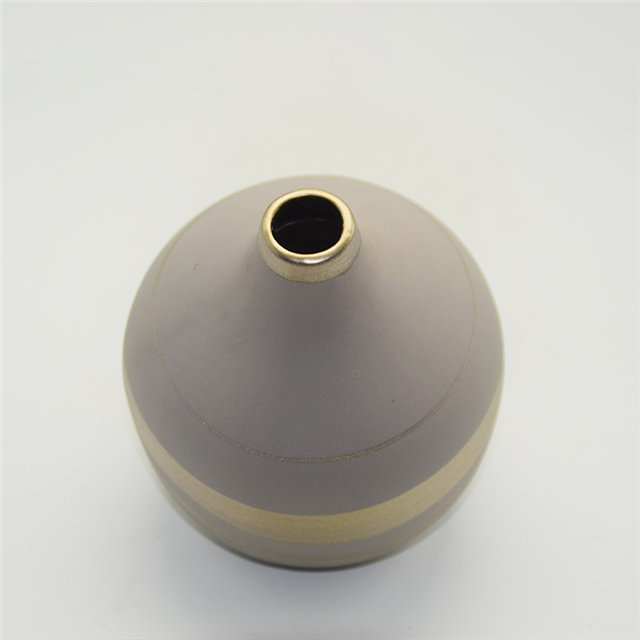  Golden stripes Rugby Style Colorful Golden Yellow Baisha Phnom Penh Modern Style Golden makeup Ceramic Vase